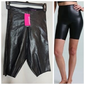 NWT Commando Perfect Control Faux Leather Black Bike Shorts. Size medium